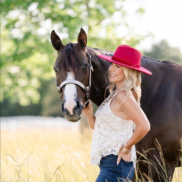 Meet your Posher, Meaghan - Picture 1 of 1